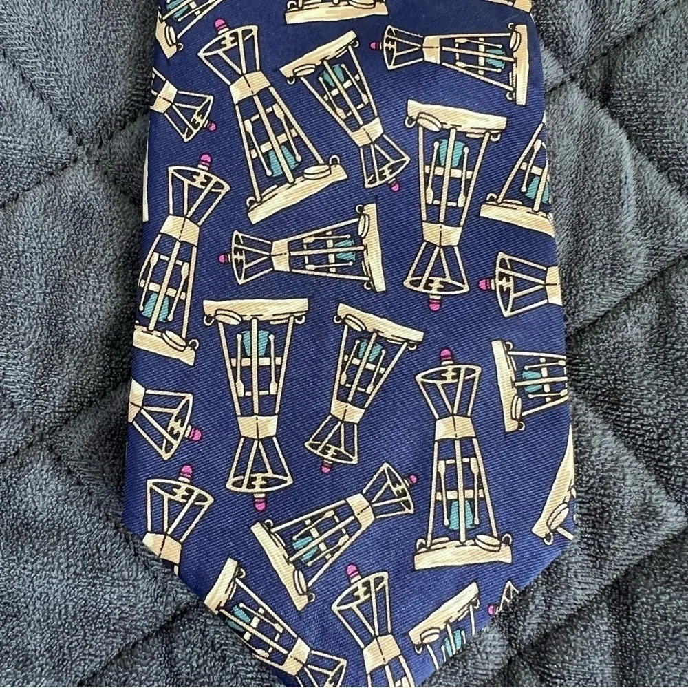 Burberry Tie Vintage Silk Blue Yellow Chest Pieces Made In USA S